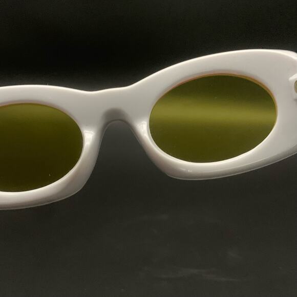 NEW Avant Garde Black & White Square Frame Sunglasses with Round Yellow Lenses - Picture 9 of 12